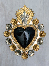 Corazón halo de flores