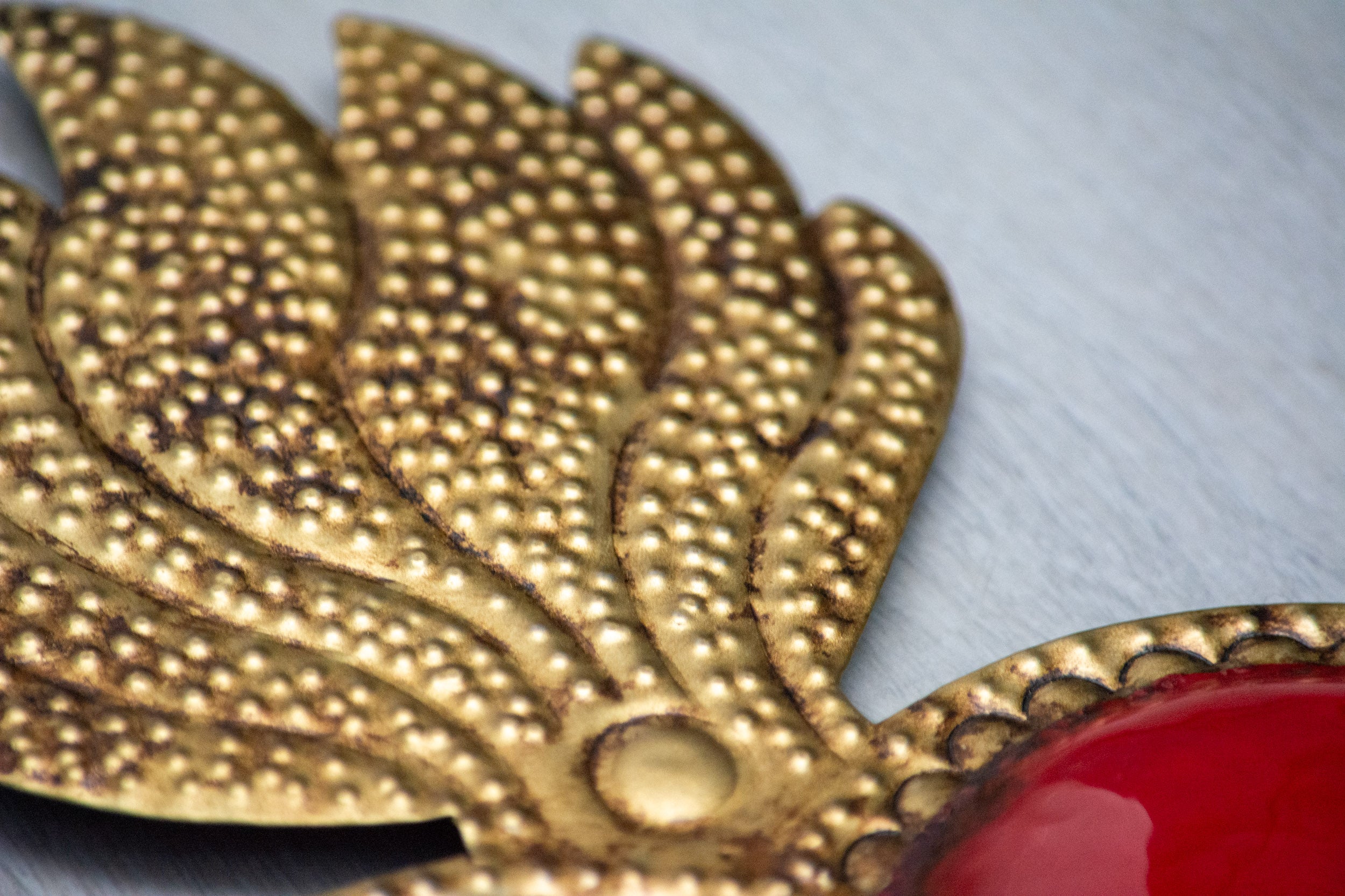 Dotted flame heart