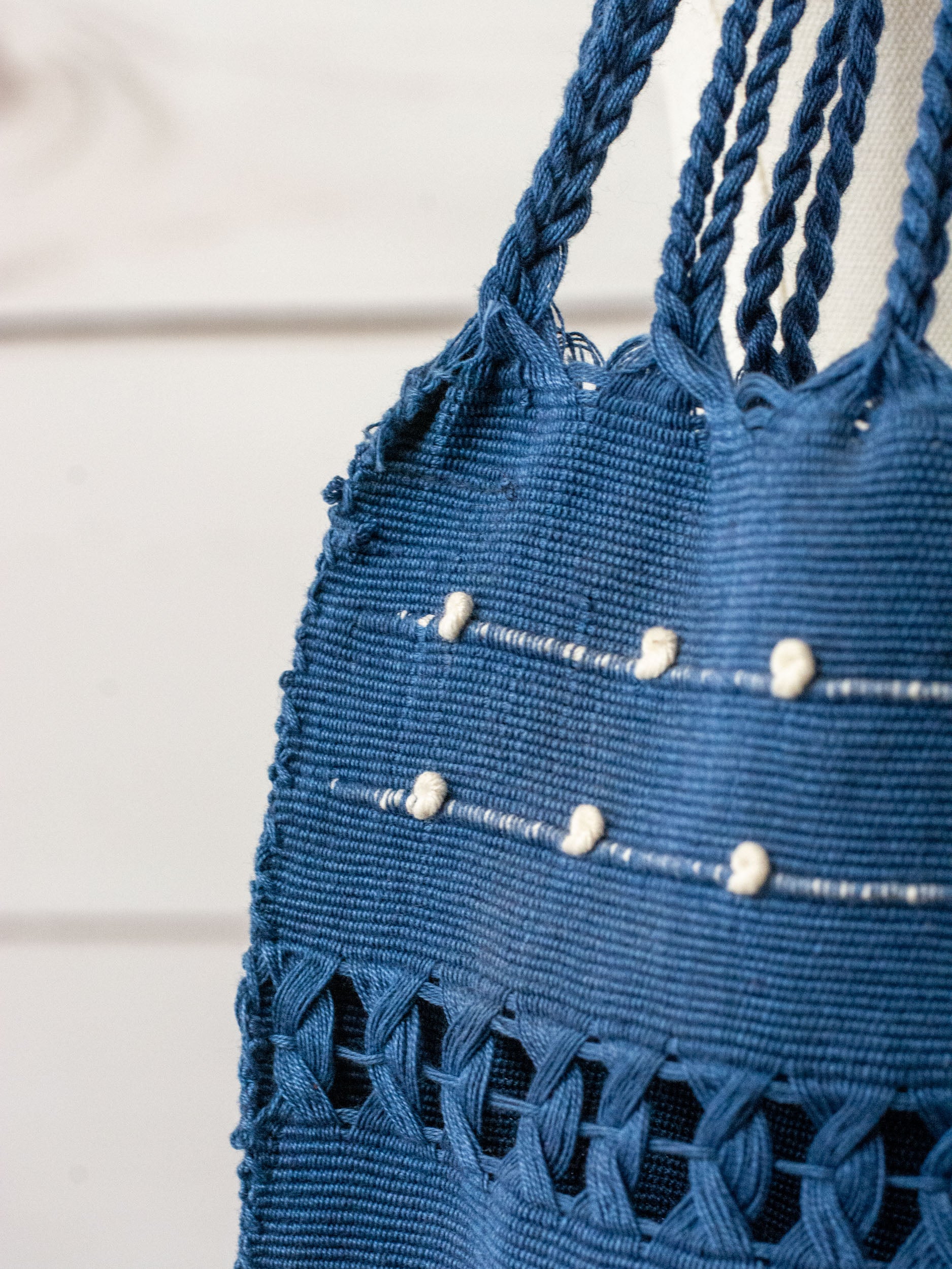 Chiapas bag with pompom and little balls