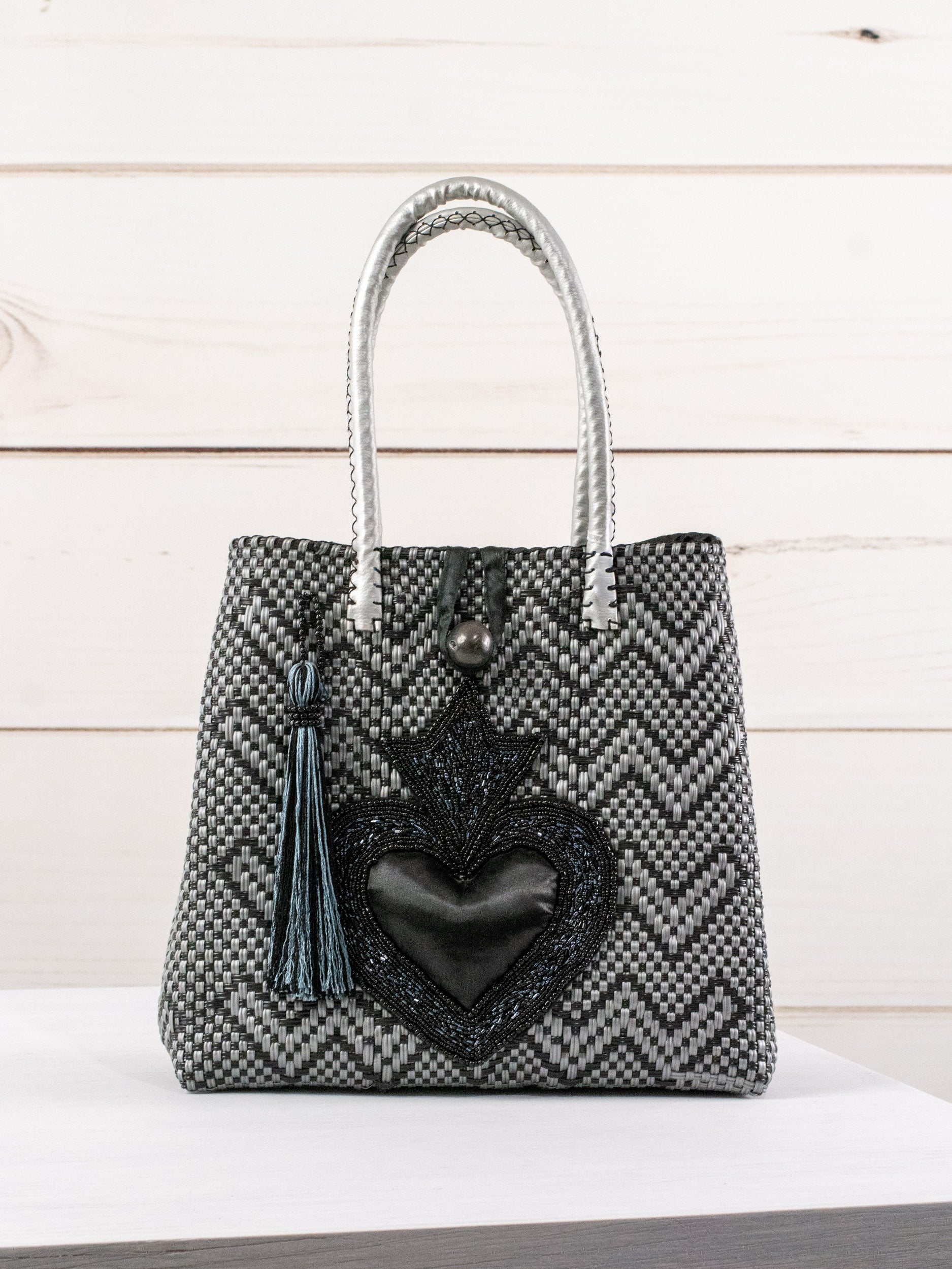 Medium heart milagro artisan bag