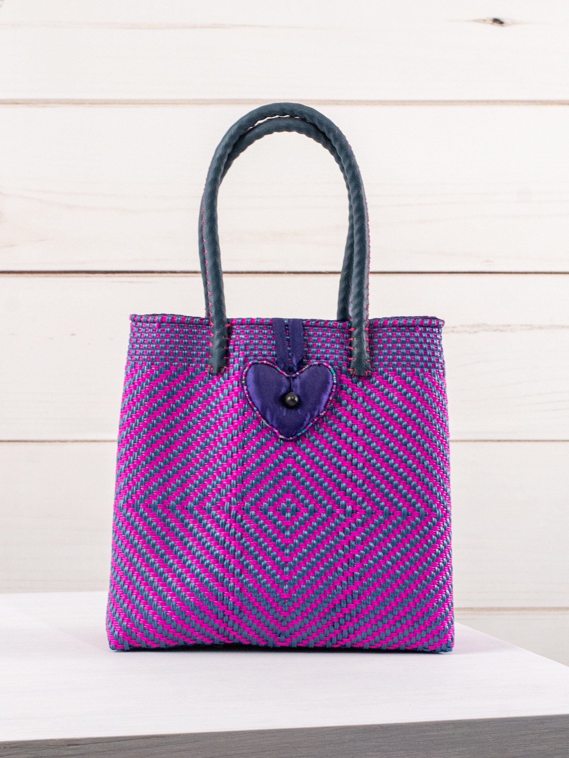 Medium heart milagro artisan bag