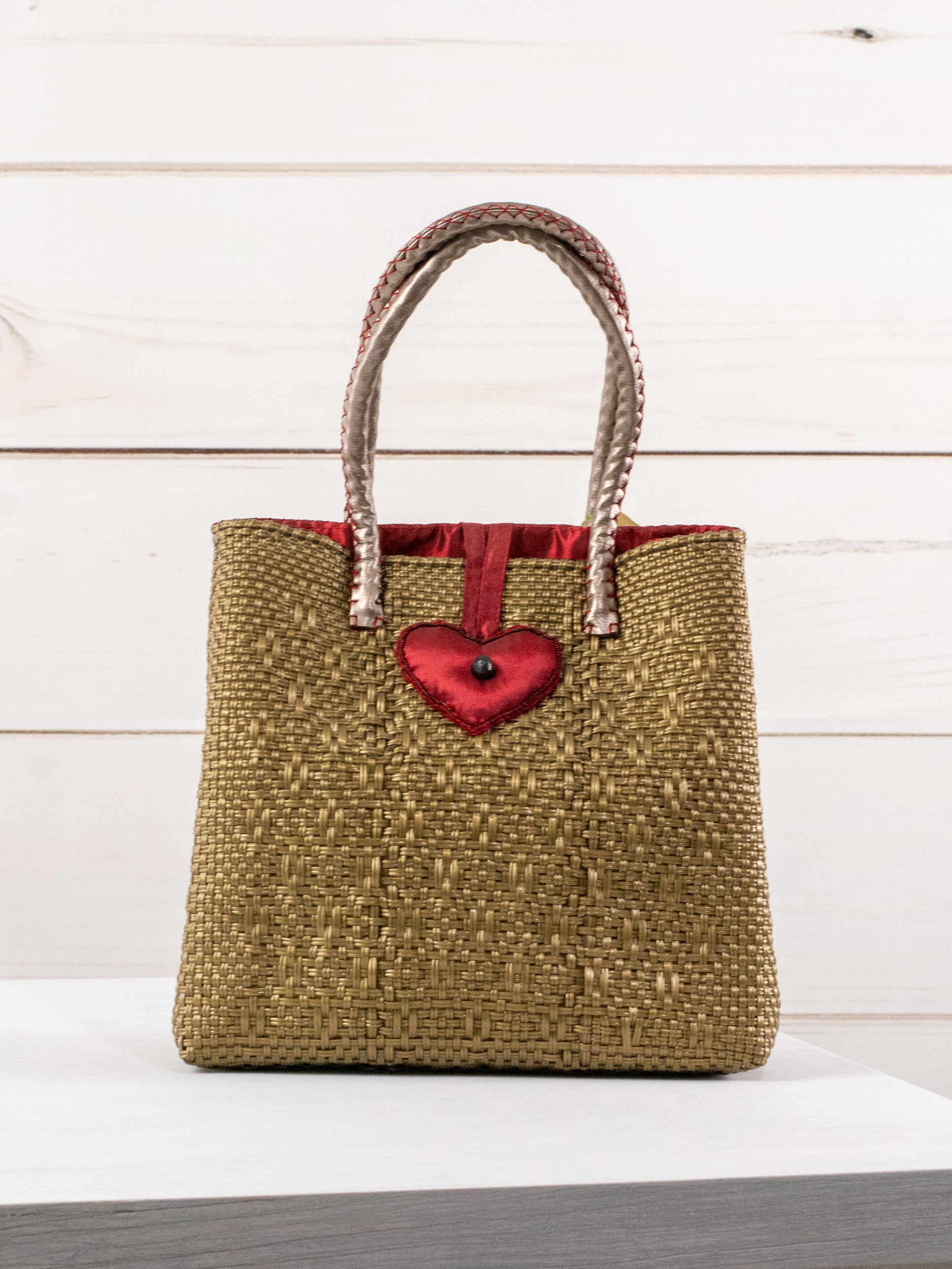Medium heart milagro artisan bag