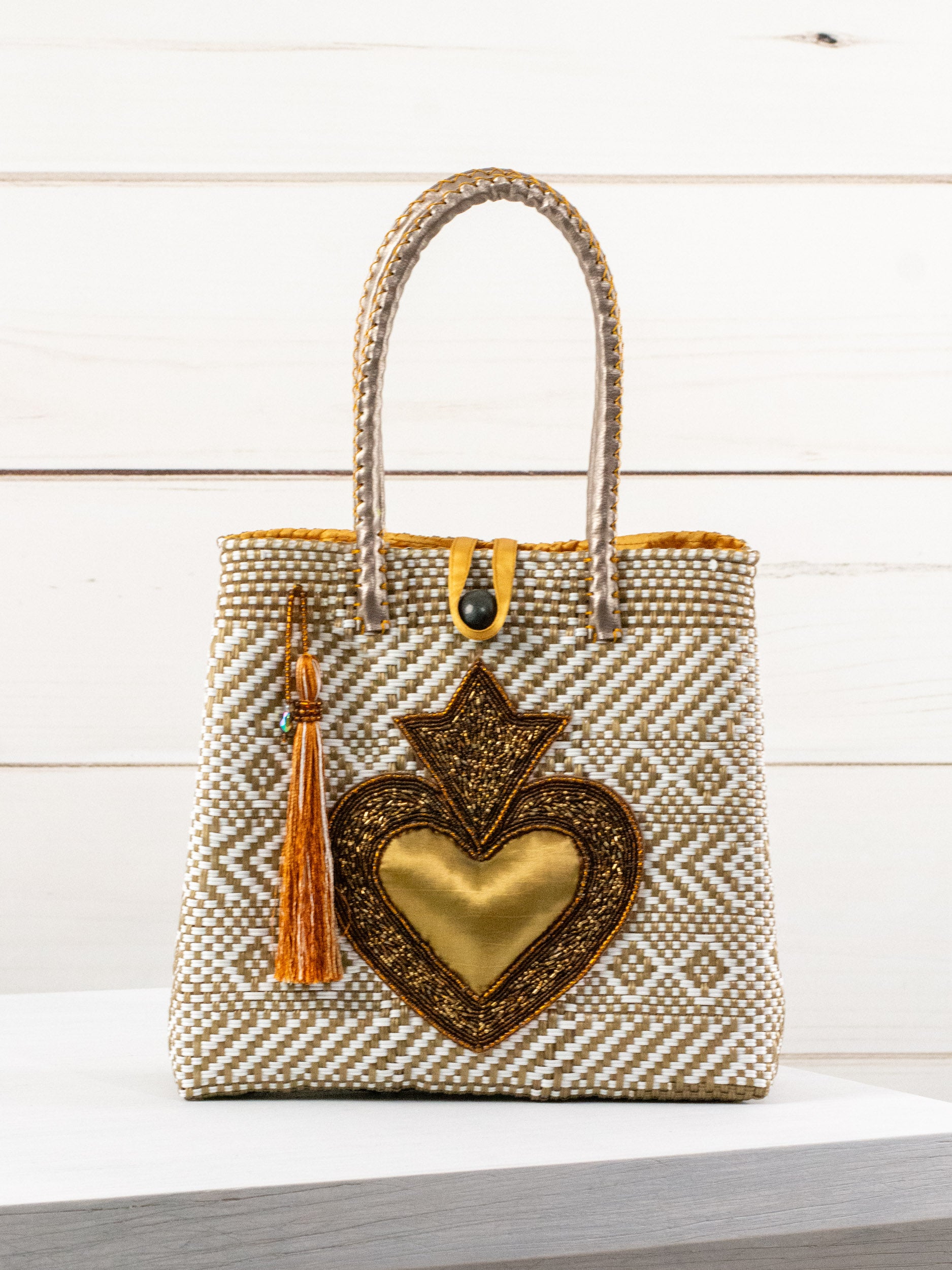 Medium heart milagro artisan bag