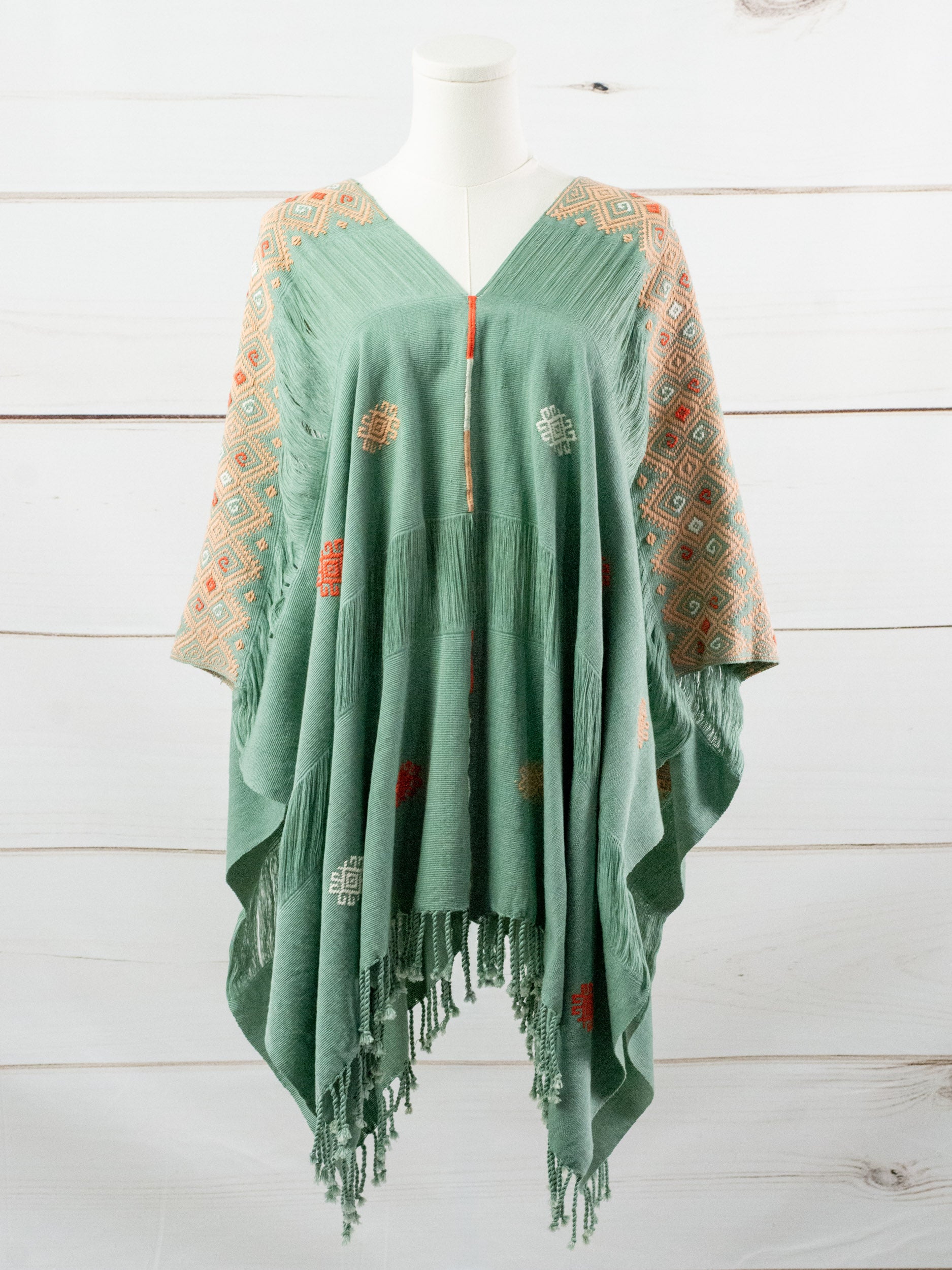 Long poncho two frayed lines Chiapas