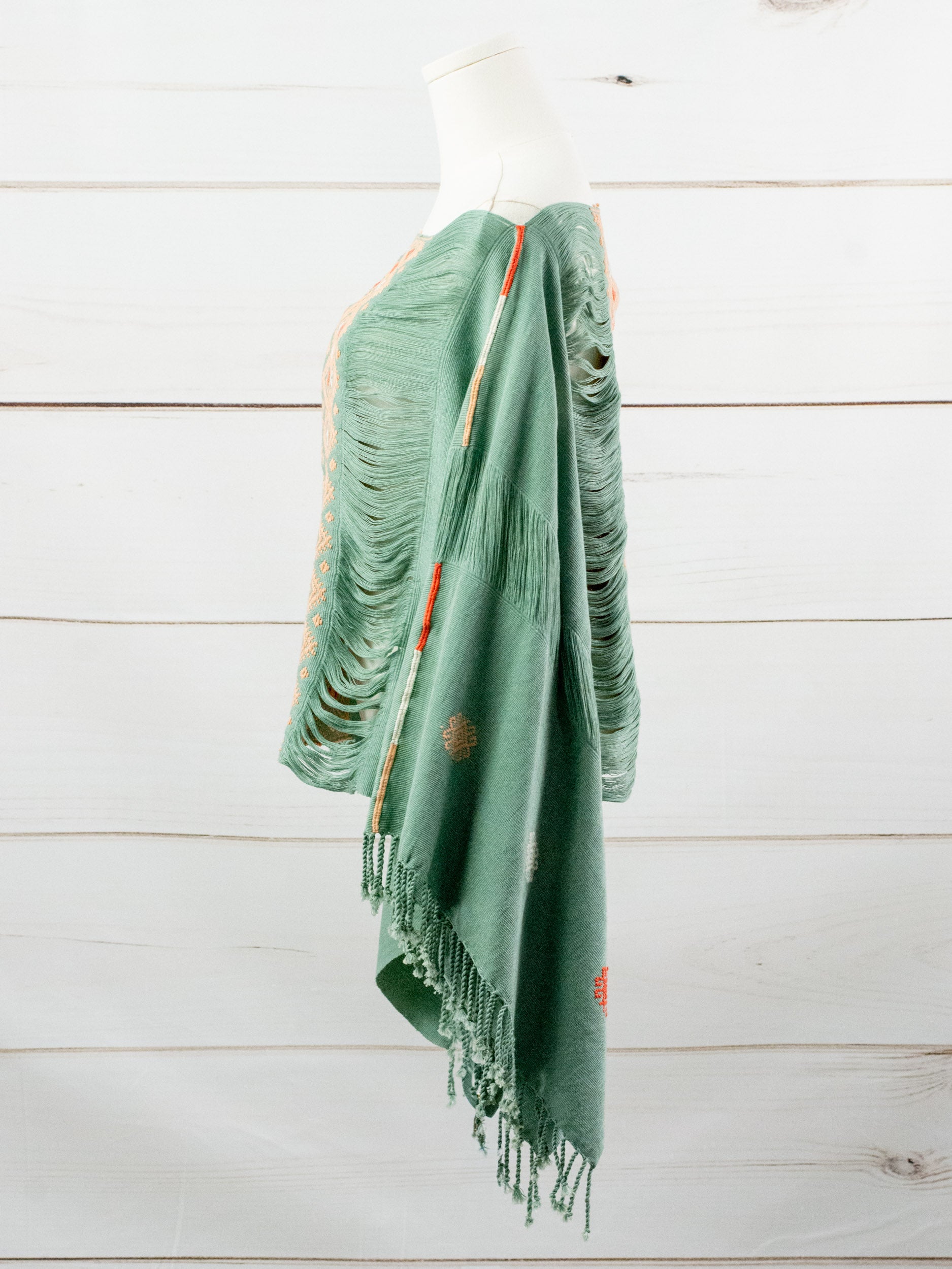 Long poncho two frayed lines Chiapas