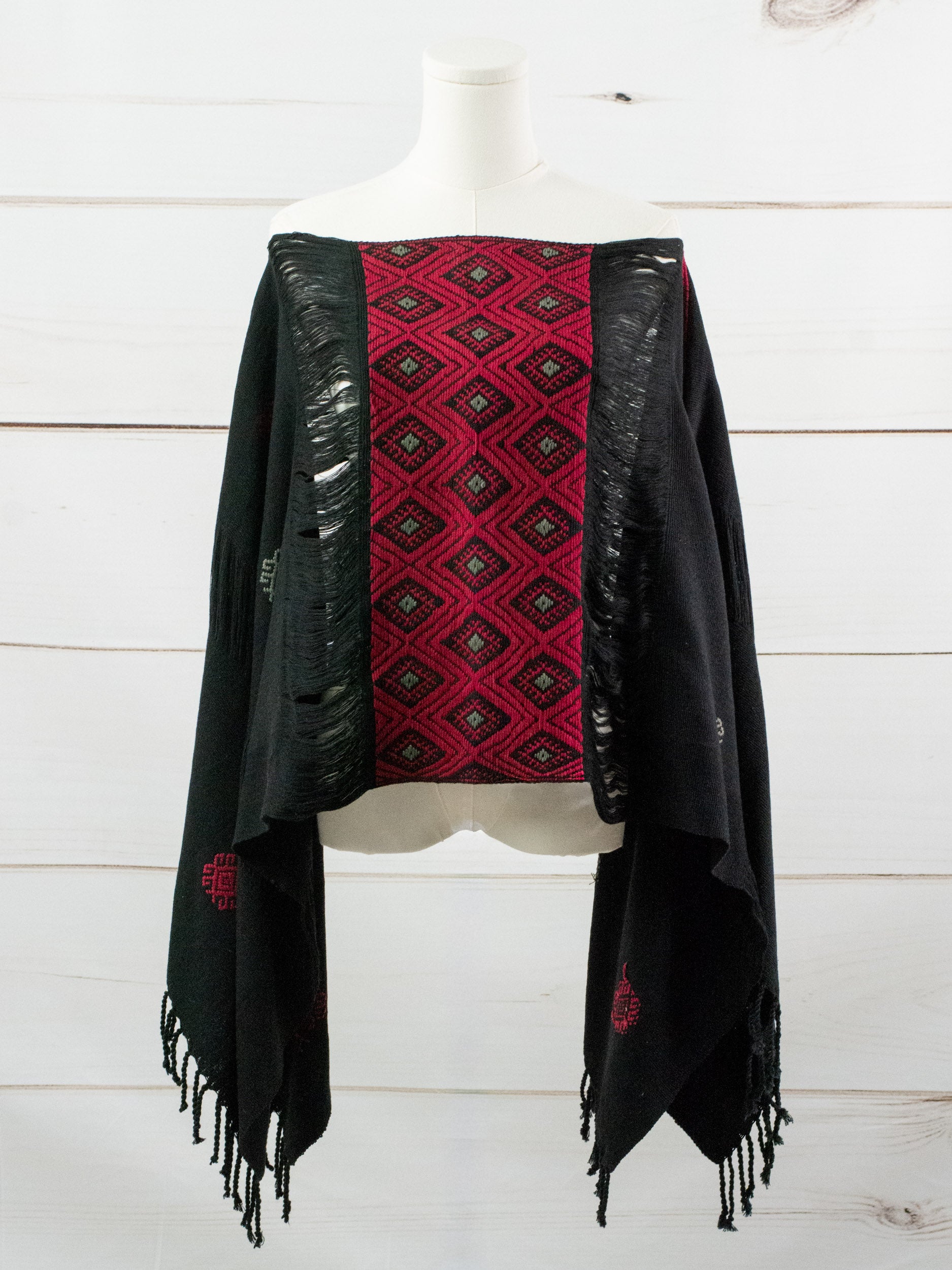Long poncho two frayed lines Chiapas