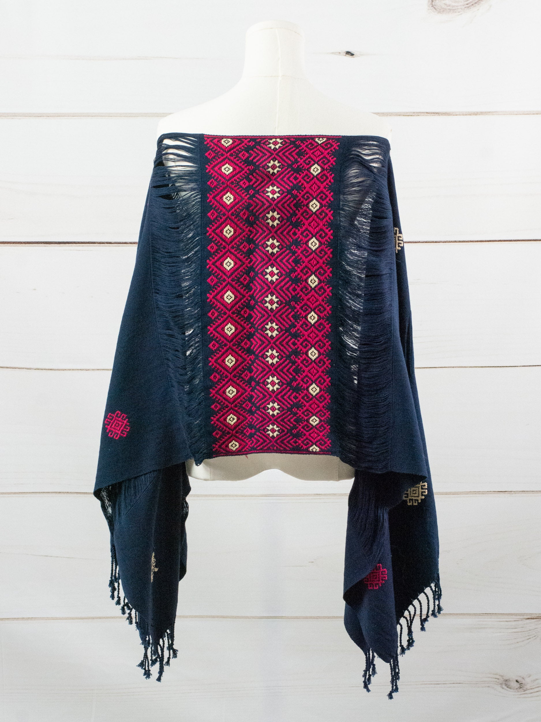 Long poncho two frayed lines Chiapas