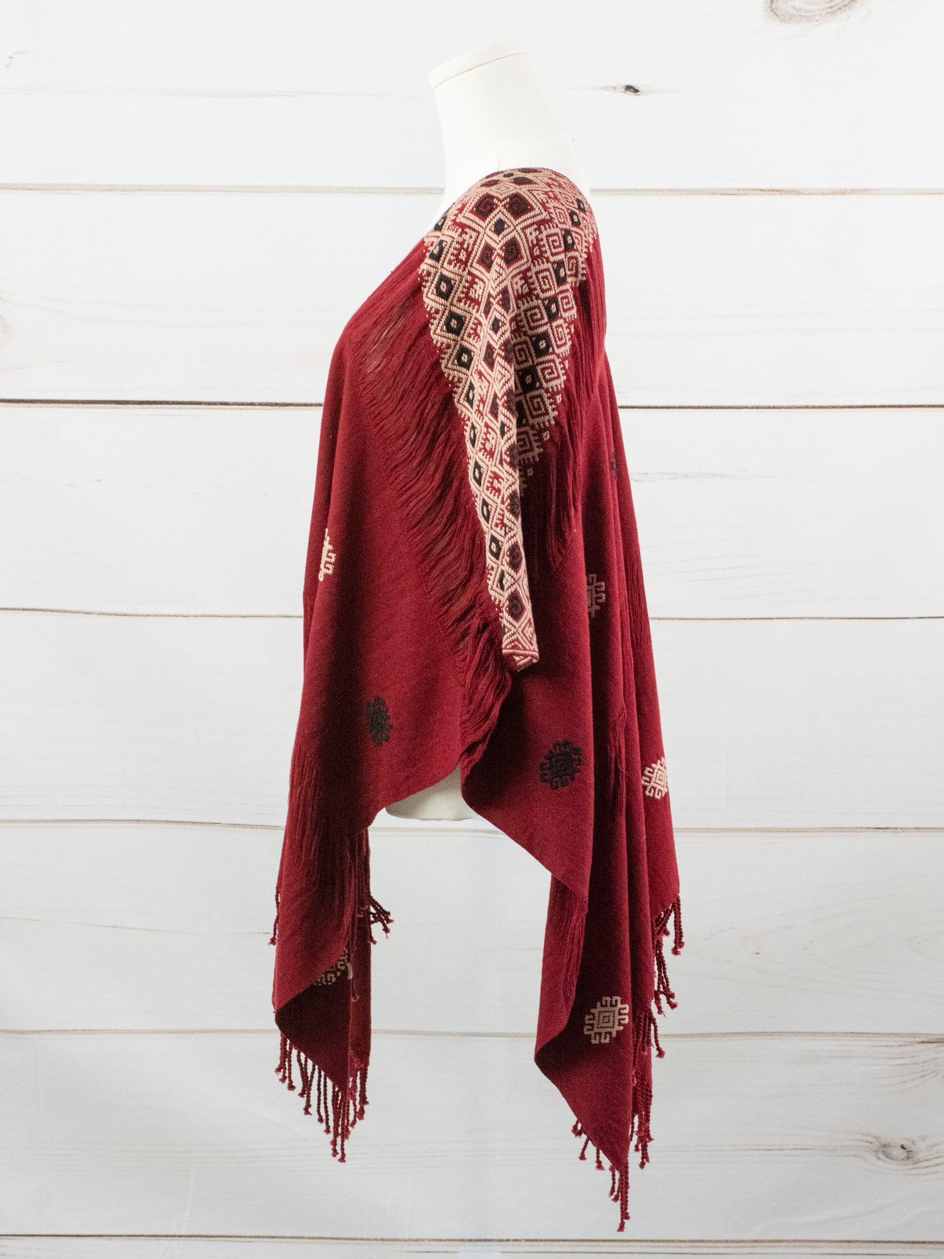 Long poncho two frayed lines Chiapas