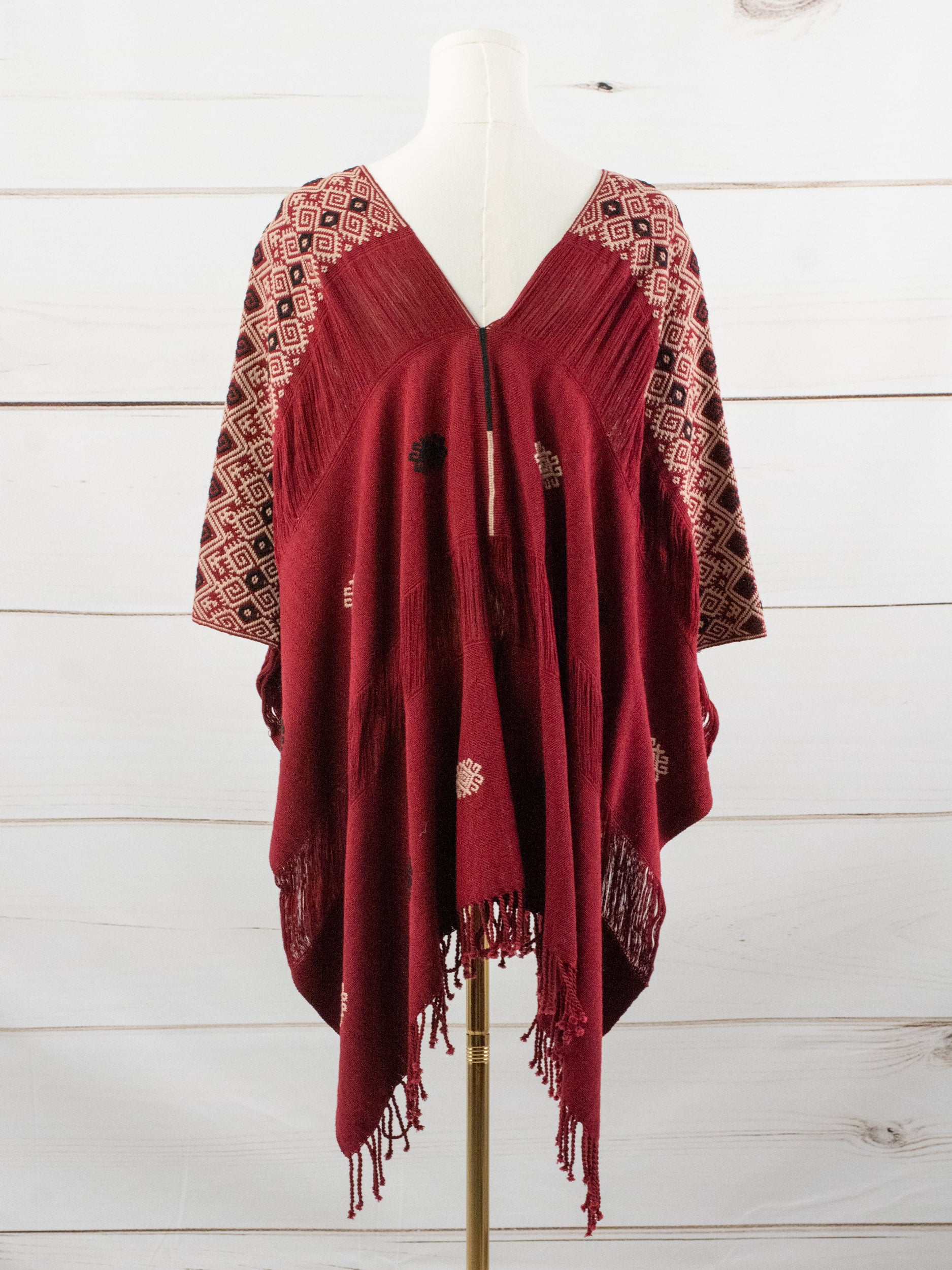 Long poncho two frayed lines Chiapas