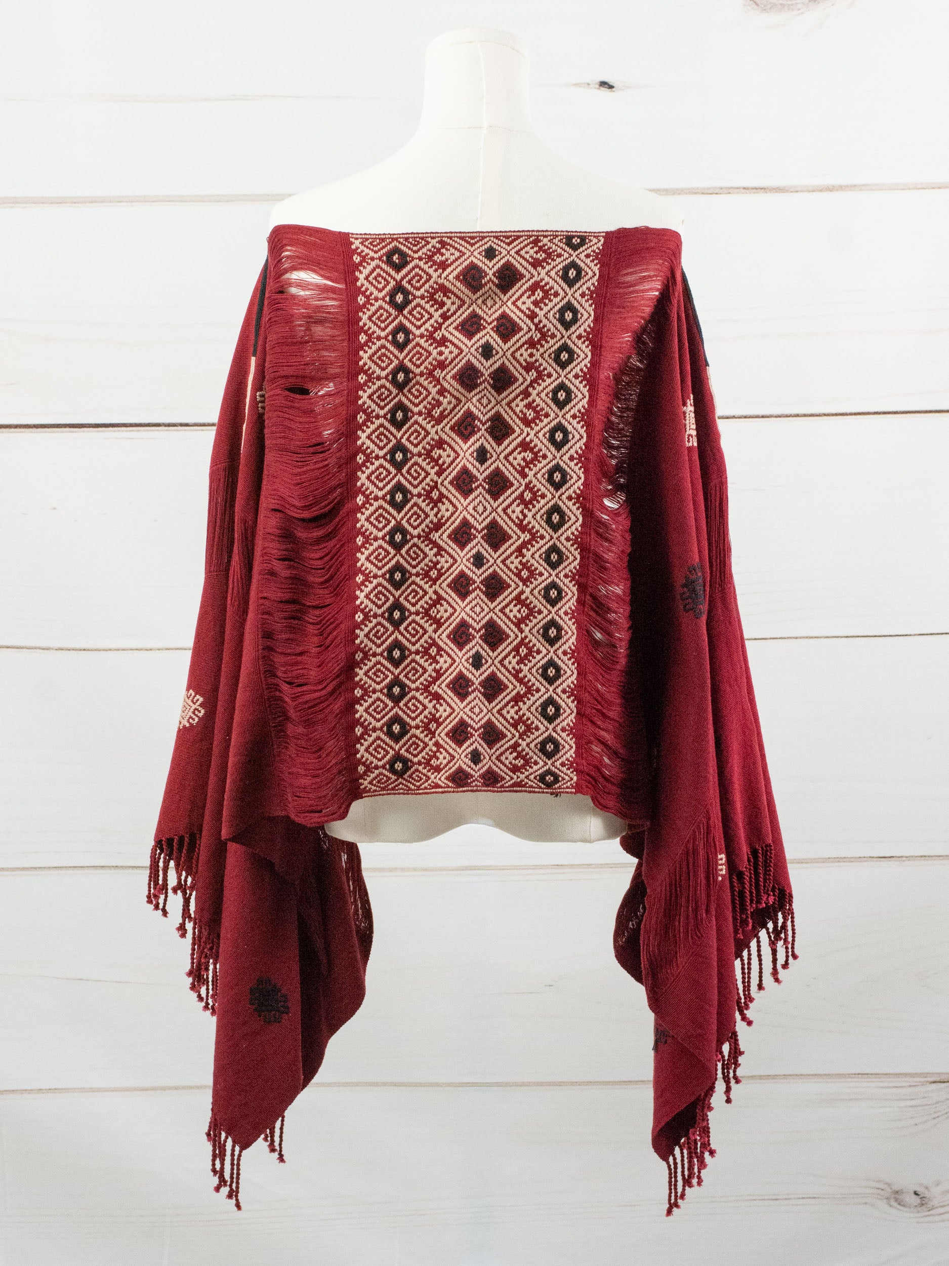 Long poncho two frayed lines Chiapas