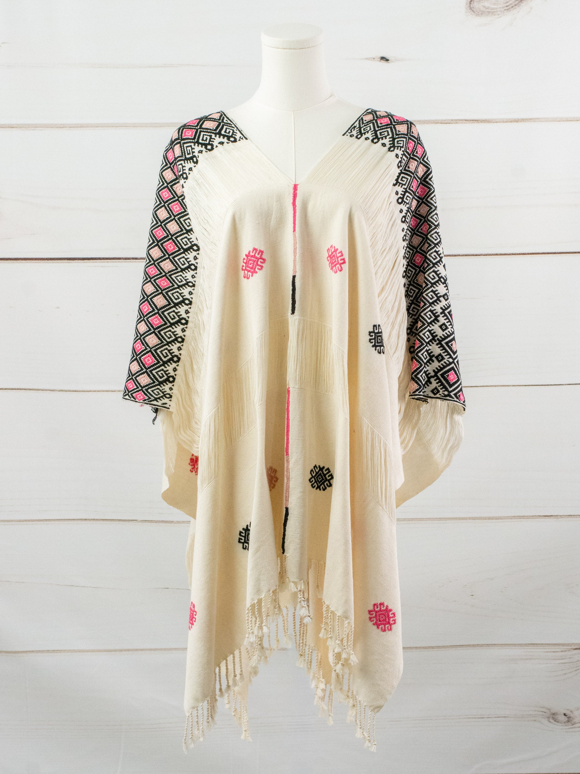 Long poncho two frayed lines Chiapas