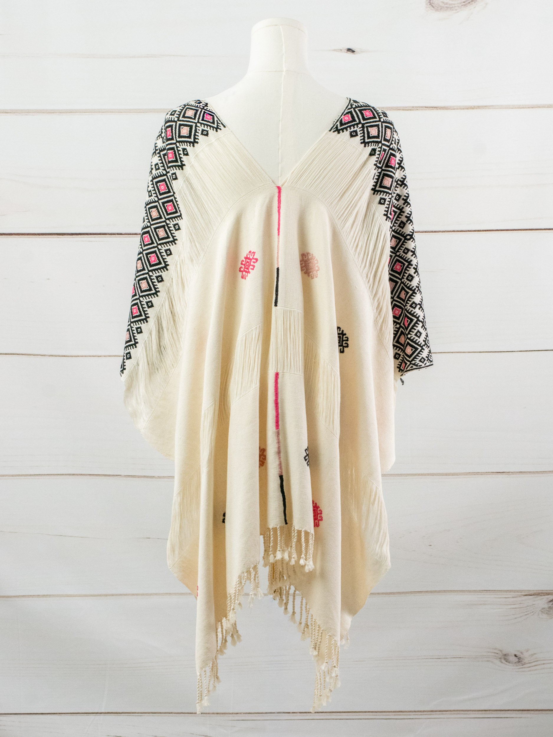 Long poncho two frayed lines Chiapas