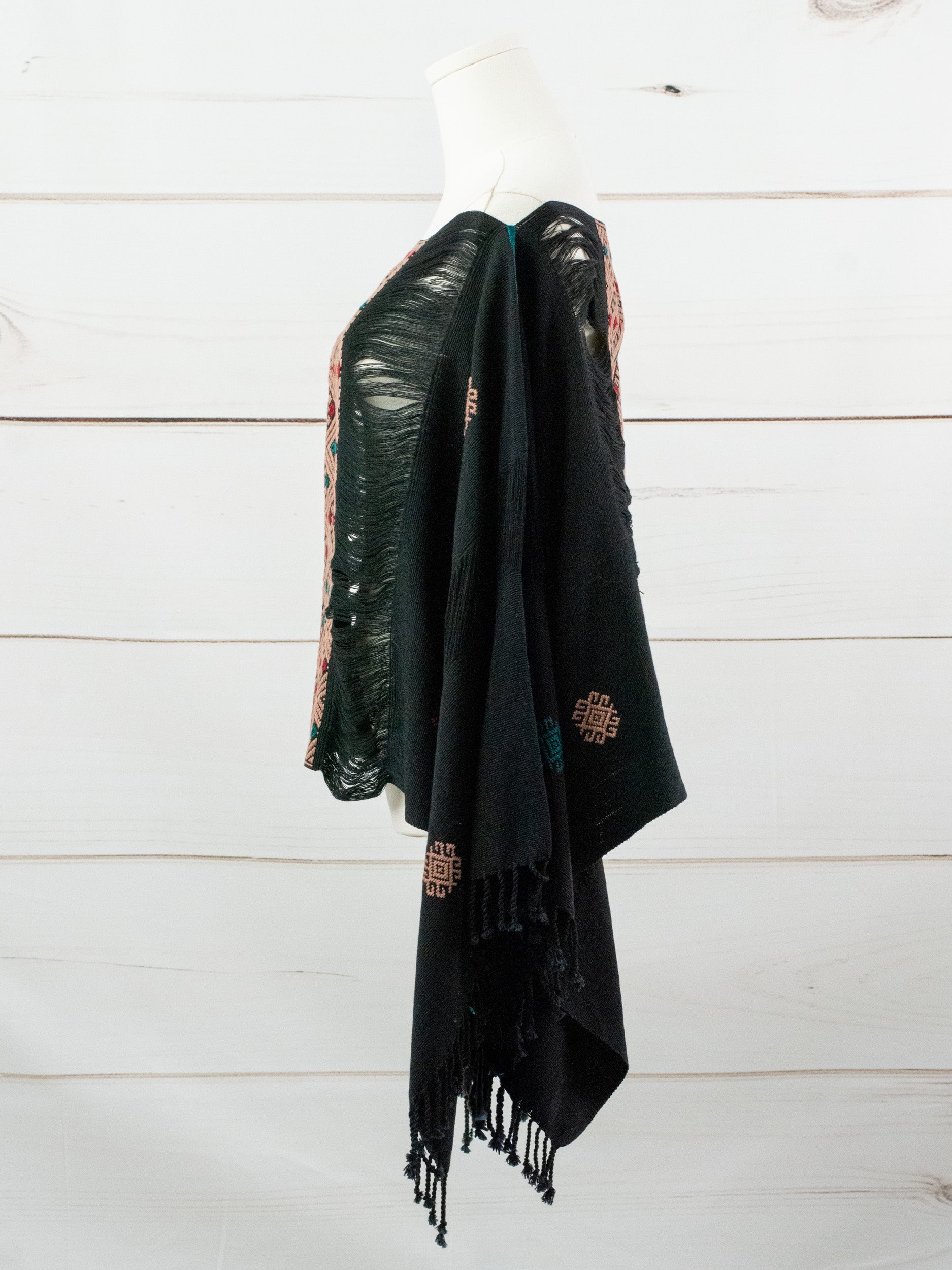 Long poncho two frayed lines Chiapas