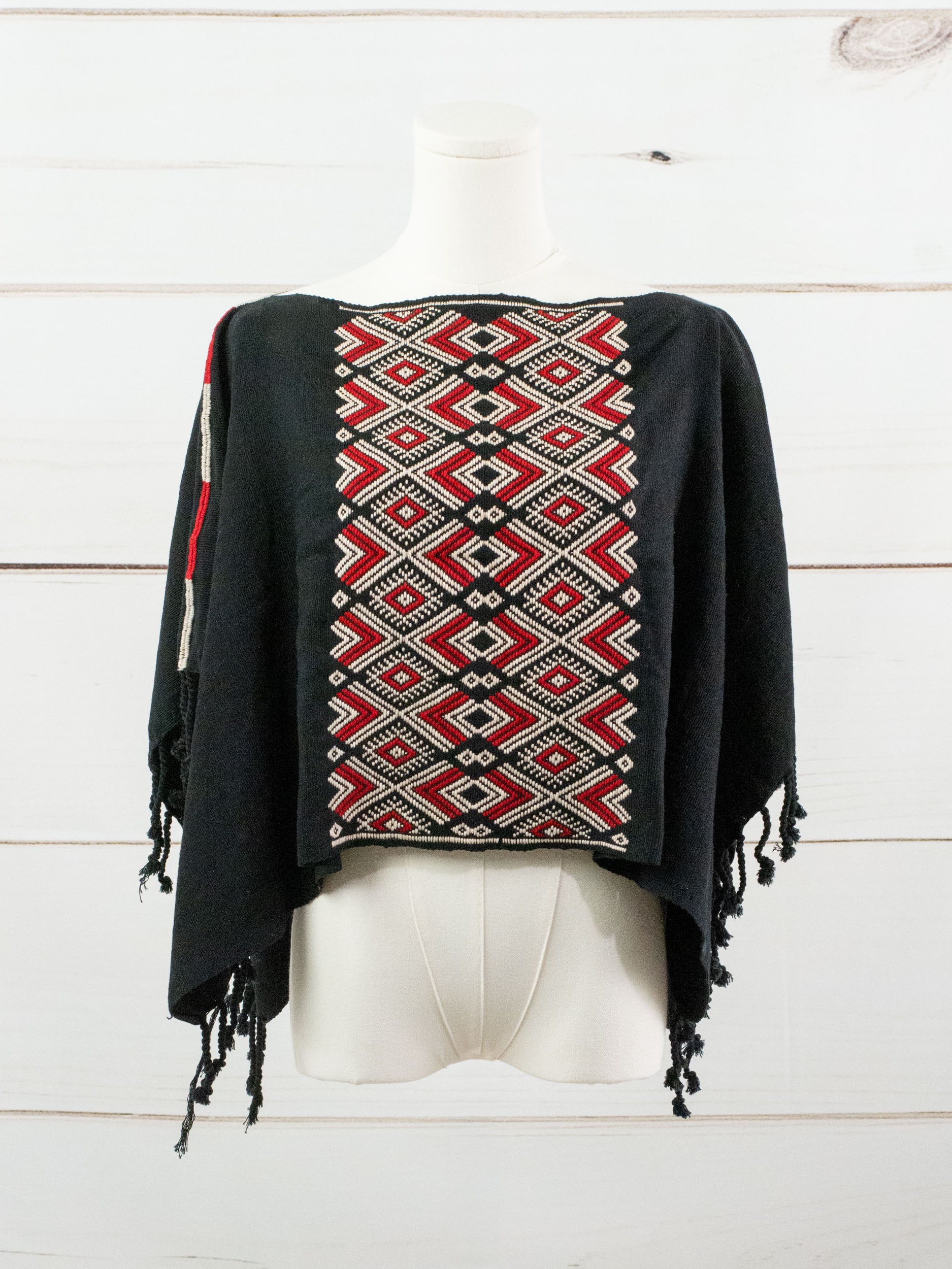 Short Chiapas poncho