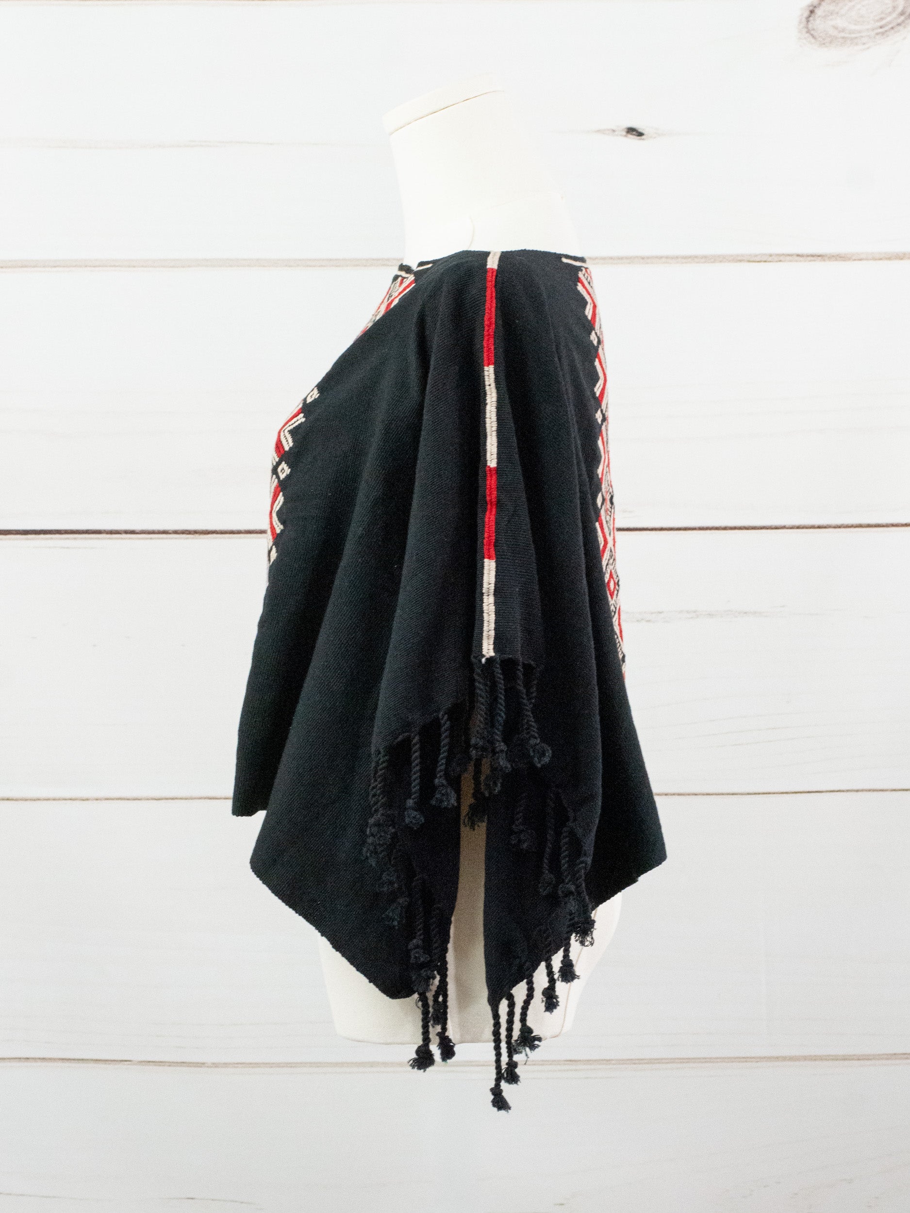 Short Chiapas poncho