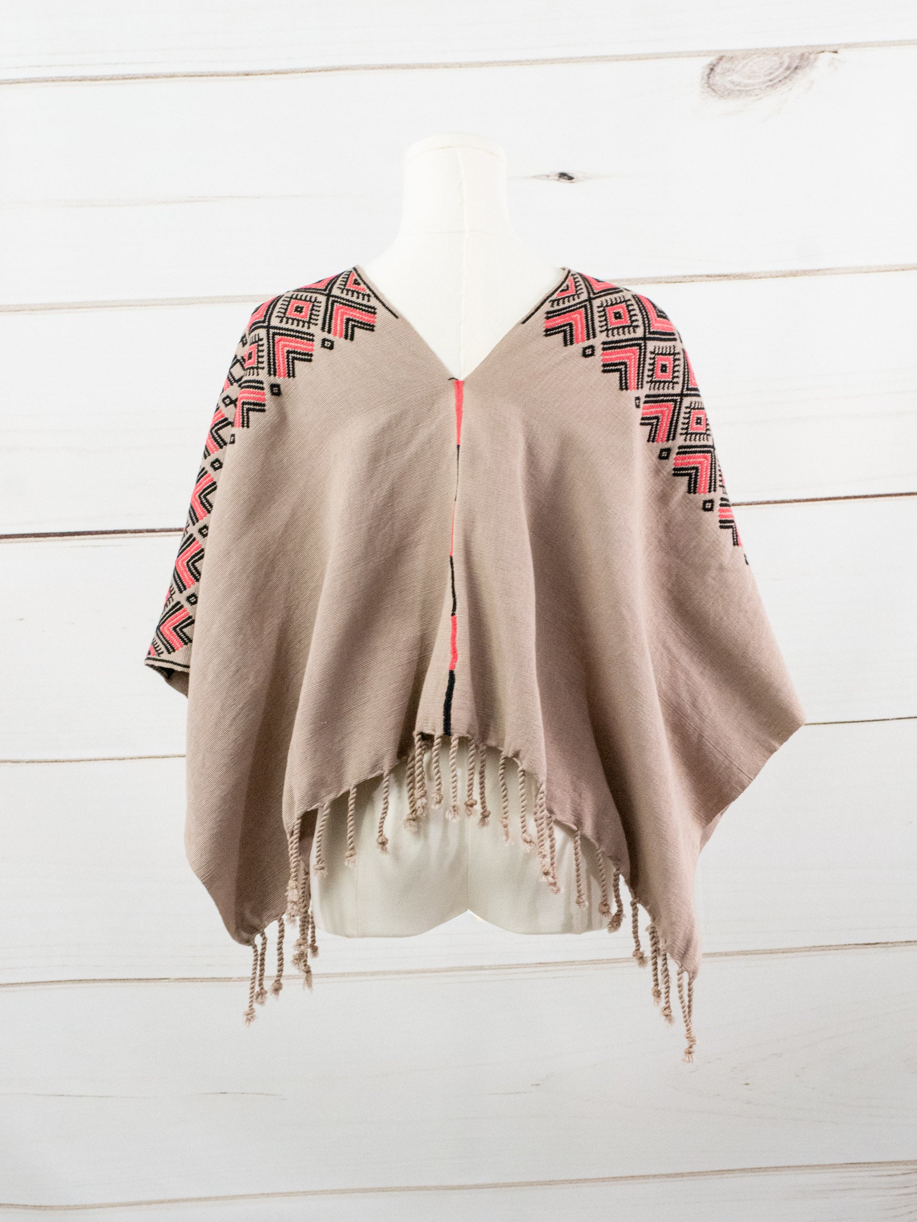 Short Chiapas poncho