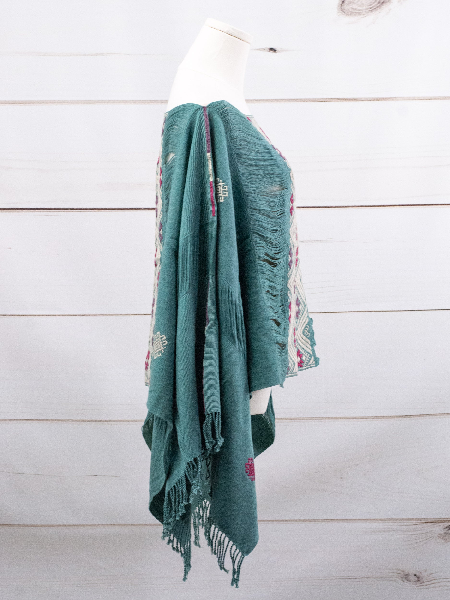 Long poncho two frayed lines Chiapas