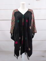 Long poncho with three frayed lines from Chiapas