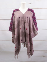 Long poncho with three frayed lines from Chiapas