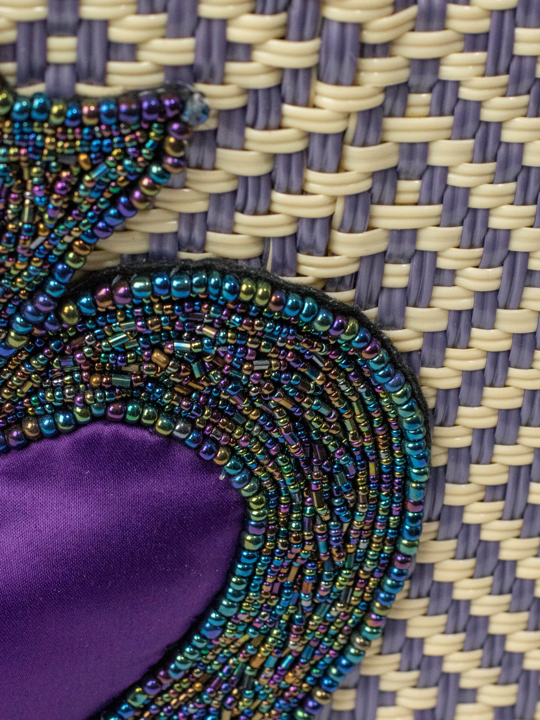Medium heart milagro artisan bag with flower pompom