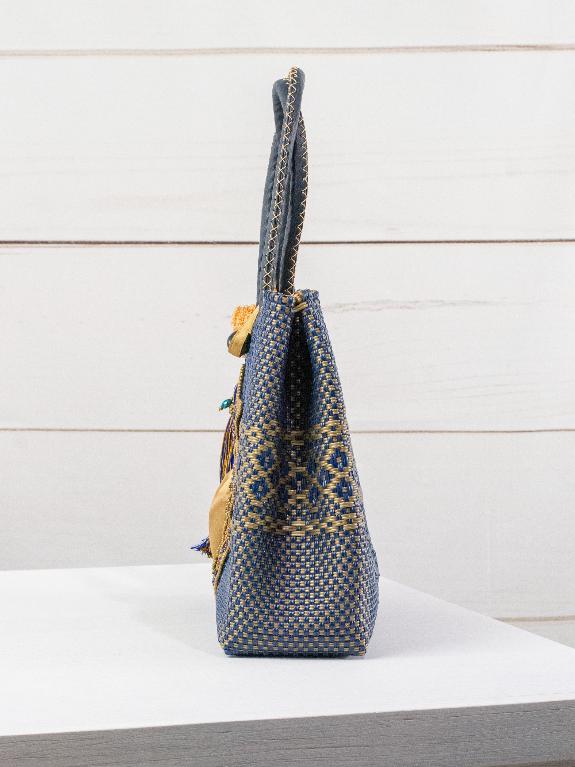 Medium heart milagro artisan bag with flower pompom